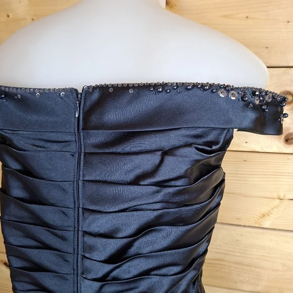 Adrianna Papell Evening Off Shoulder Navy Cocktail Wedding Bridesmaid Dress - Picture 7 of 11